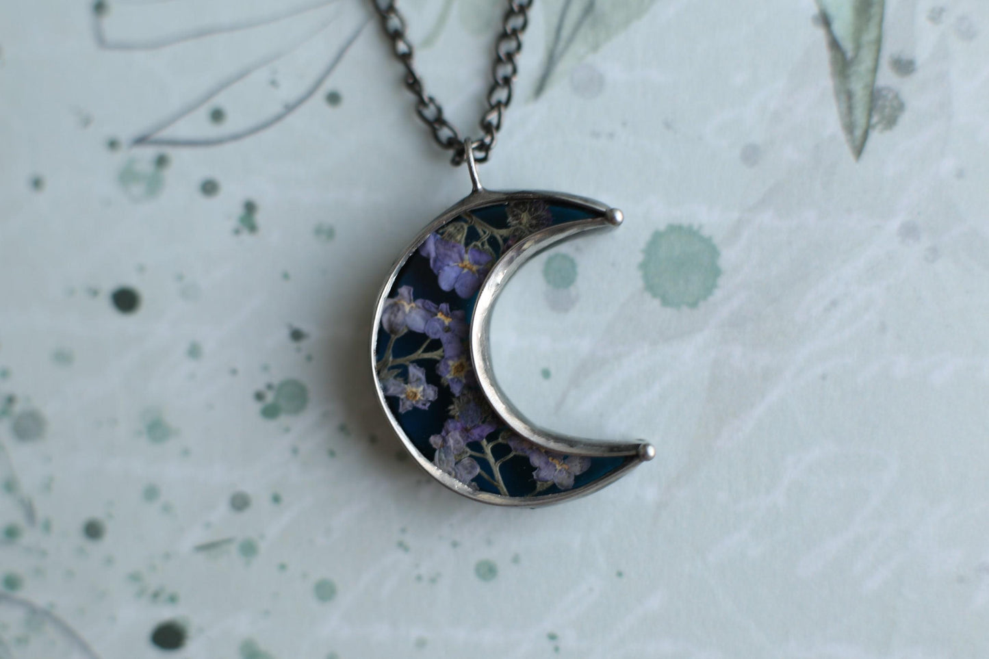 Dry forget me not flower necklace
