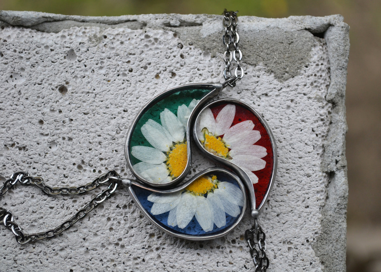 Friendship necklaces for 3, Daisy Trio pendants