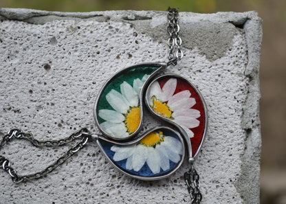 Friendship necklaces for 3, Daisy Trio pendants