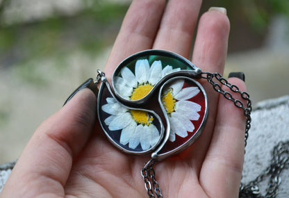 Friendship necklaces for 3, Daisy Trio pendants