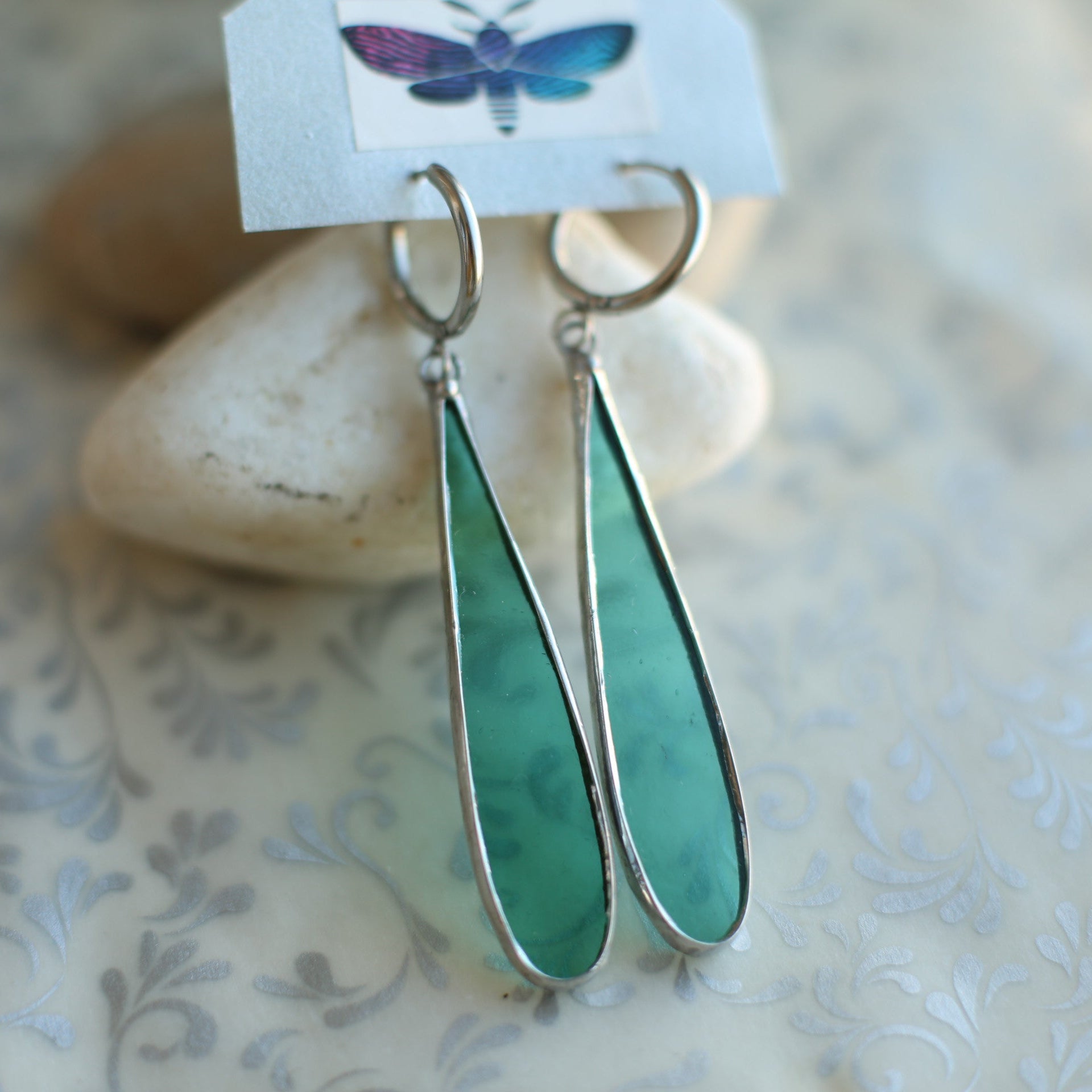 Emerald green teardrop glas earrings, Suncatcher earrings