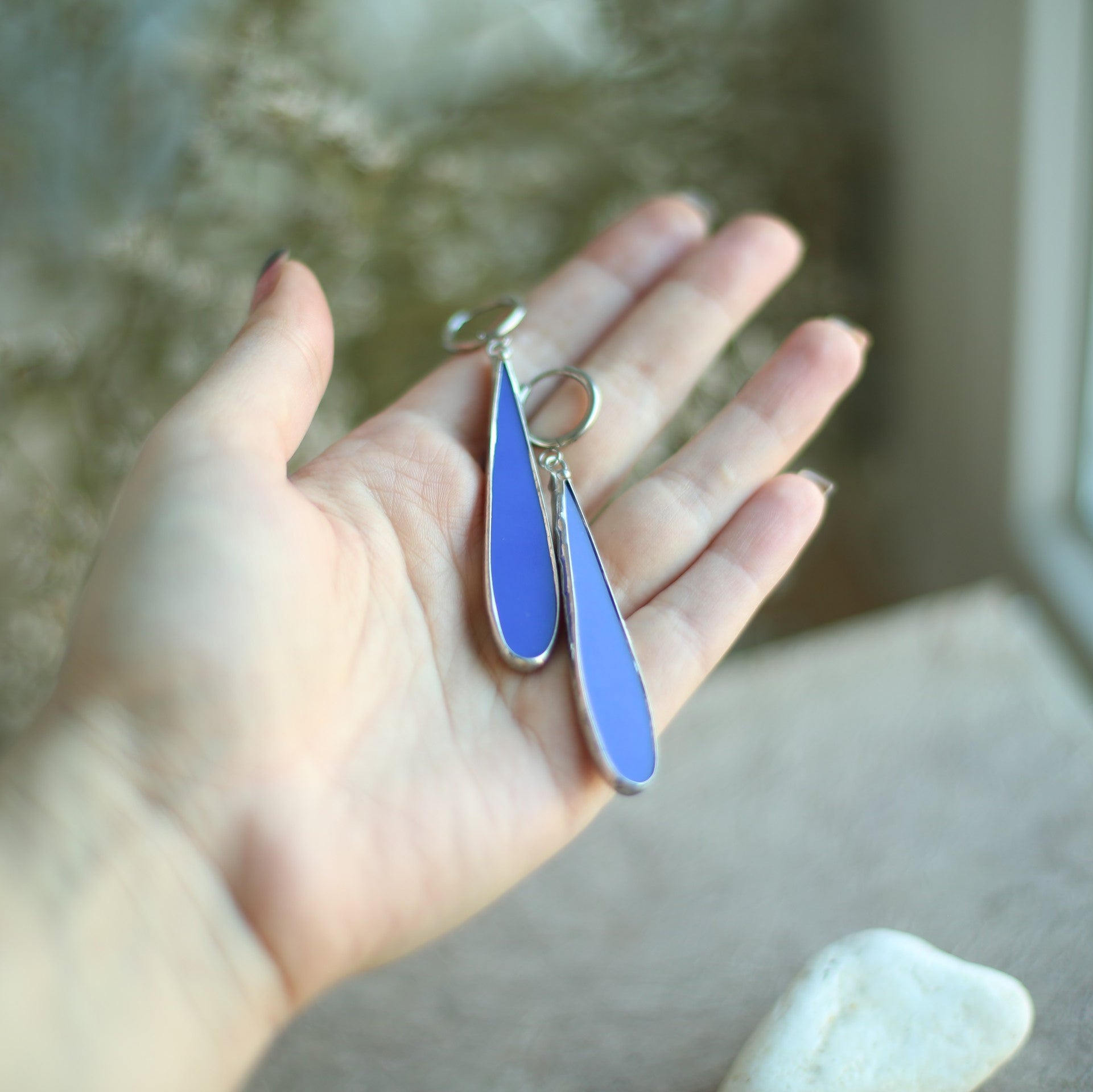 Royal blue teardrop glass earrings