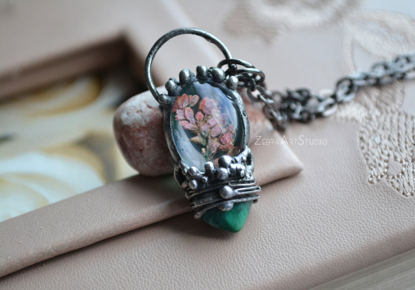 Flower choker necklace, Malachite choker necklace