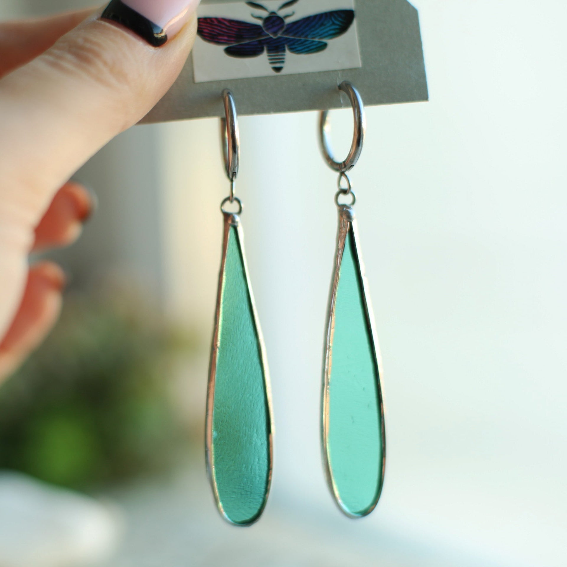 Emerald green teardrop glas earrings, Suncatcher earrings