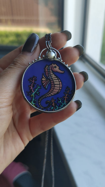 Sea horse round necklace,  Glass pendant with pearl
