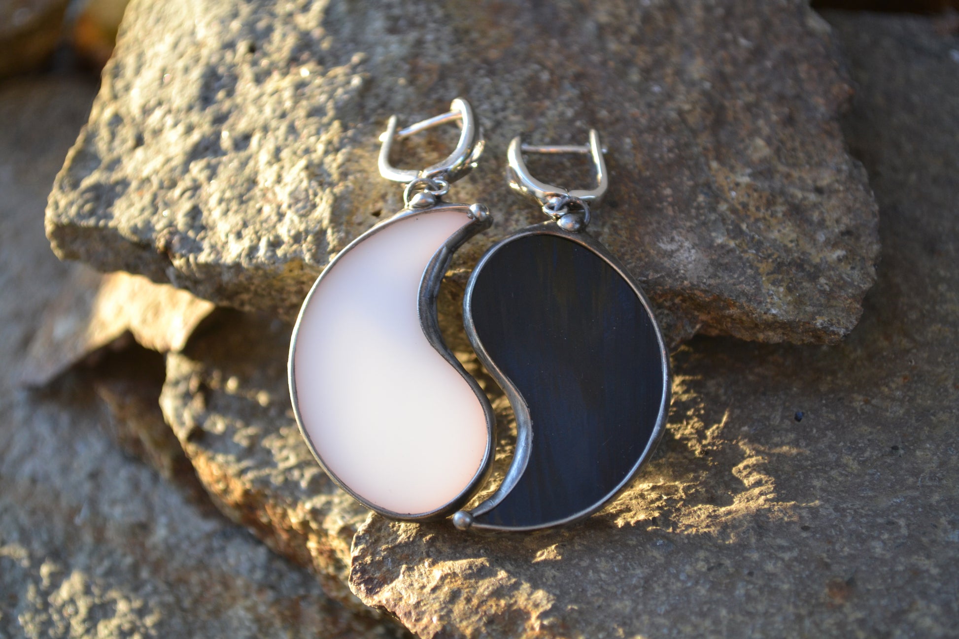 Yin yang earrings, Black and White Earrings