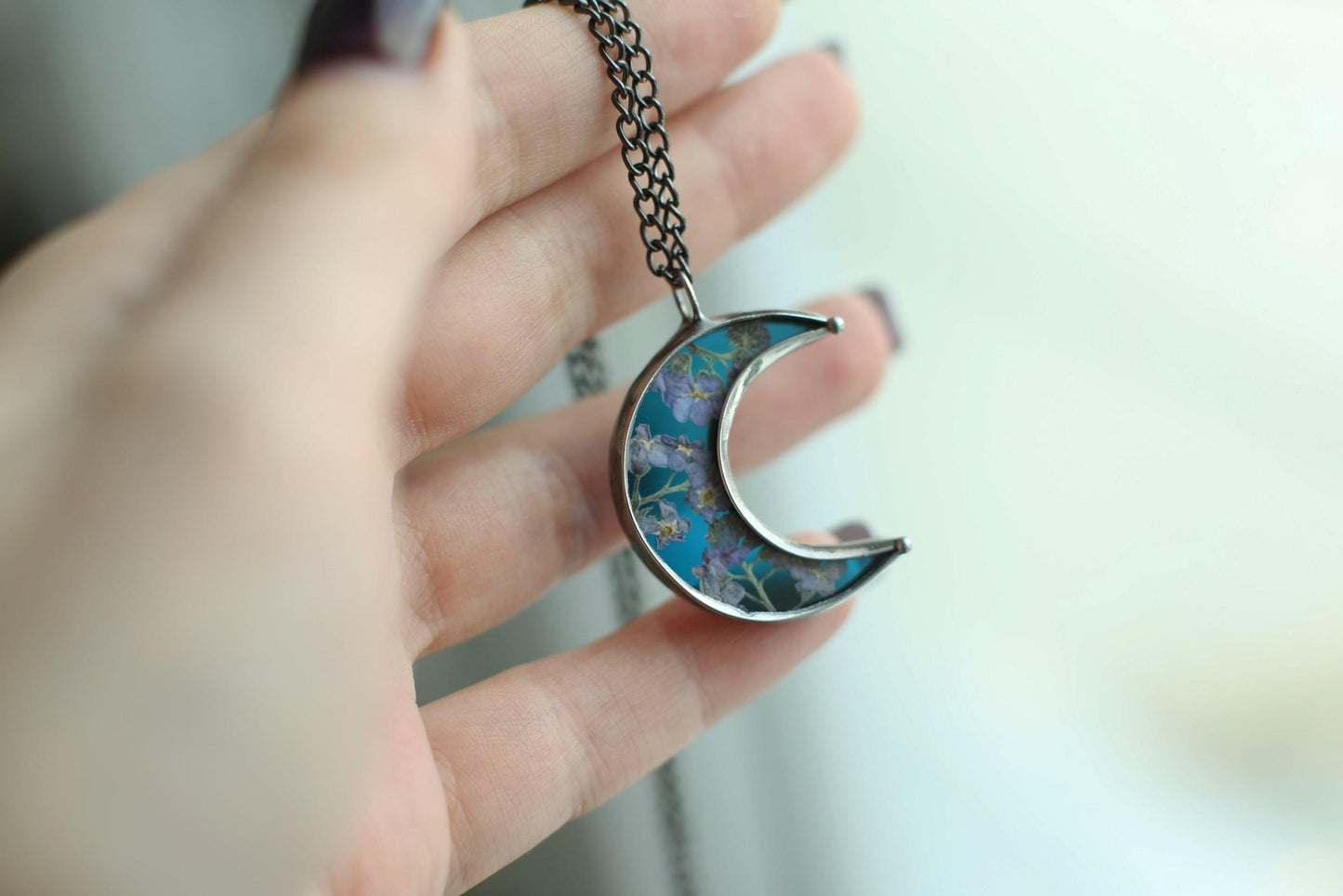 Dry forget me not flower necklace