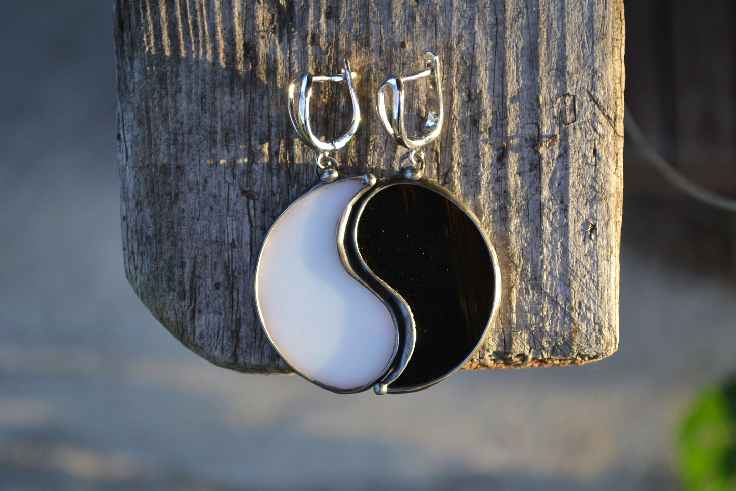 Yin yang earrings, Black and White Earrings