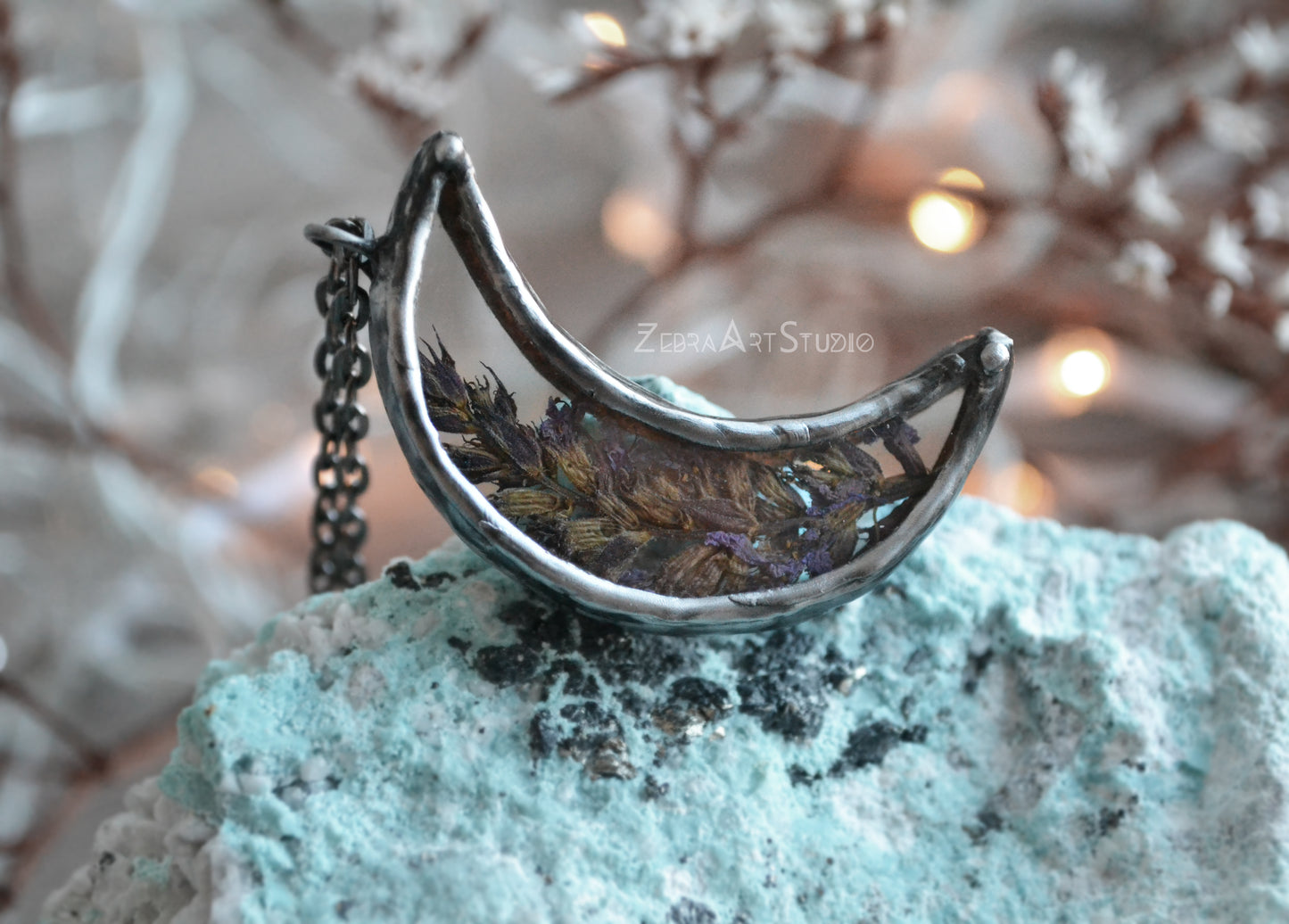 Choker Half moon pendant
