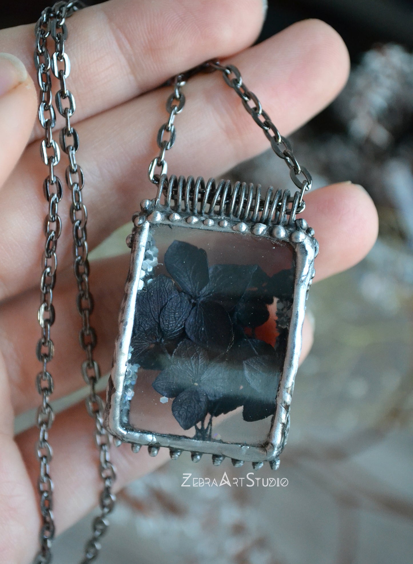 Black flower necklace
