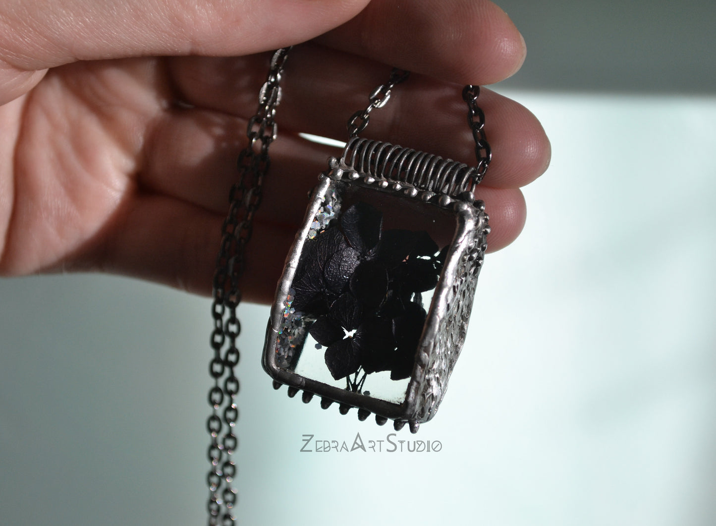 Black flower necklace