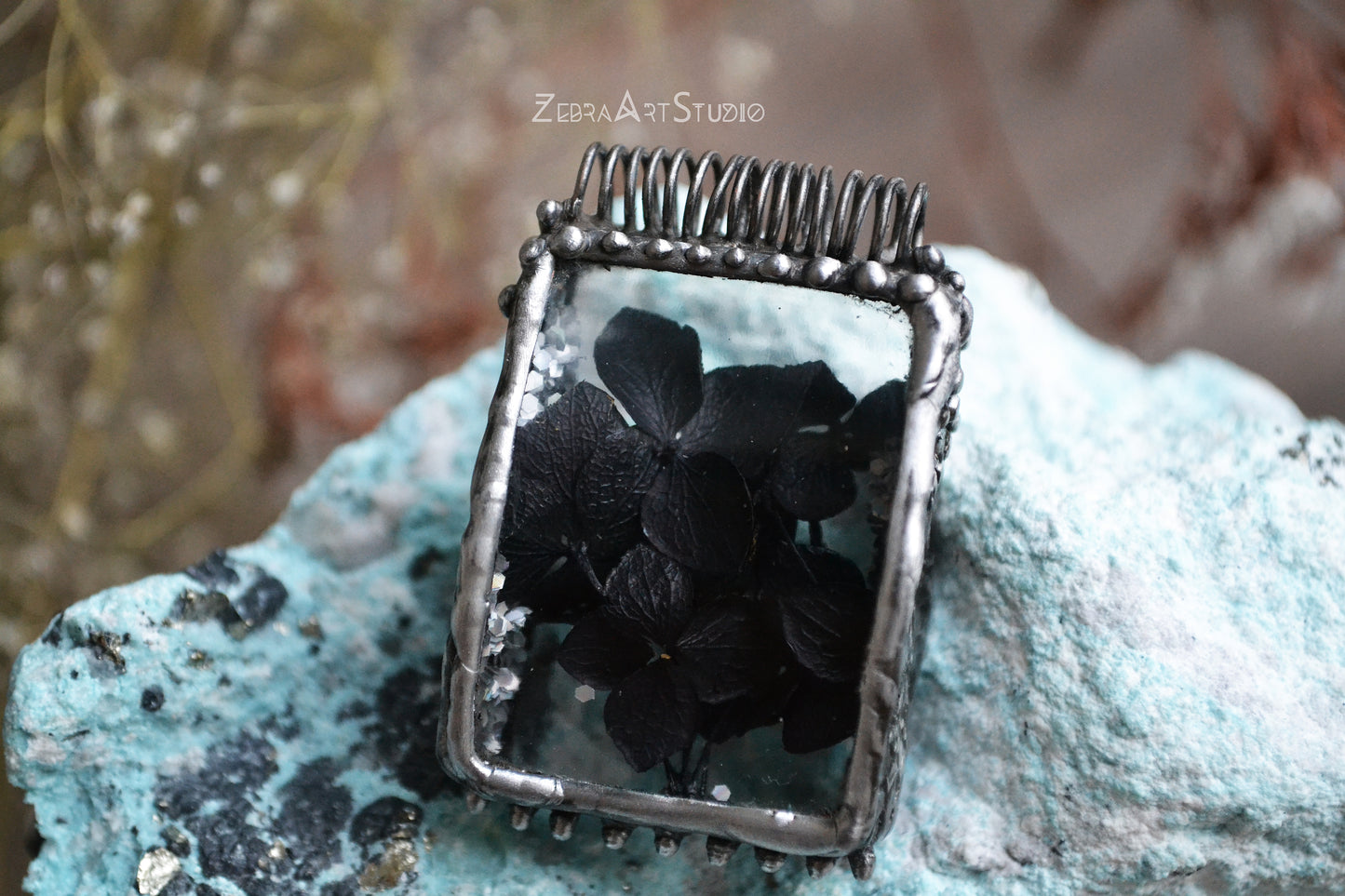 Black flower necklace